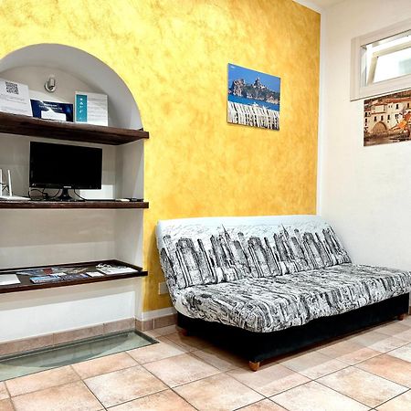 Il Rifugio Del Marinaio By Housilia Apartment Cefalu Bagian luar foto