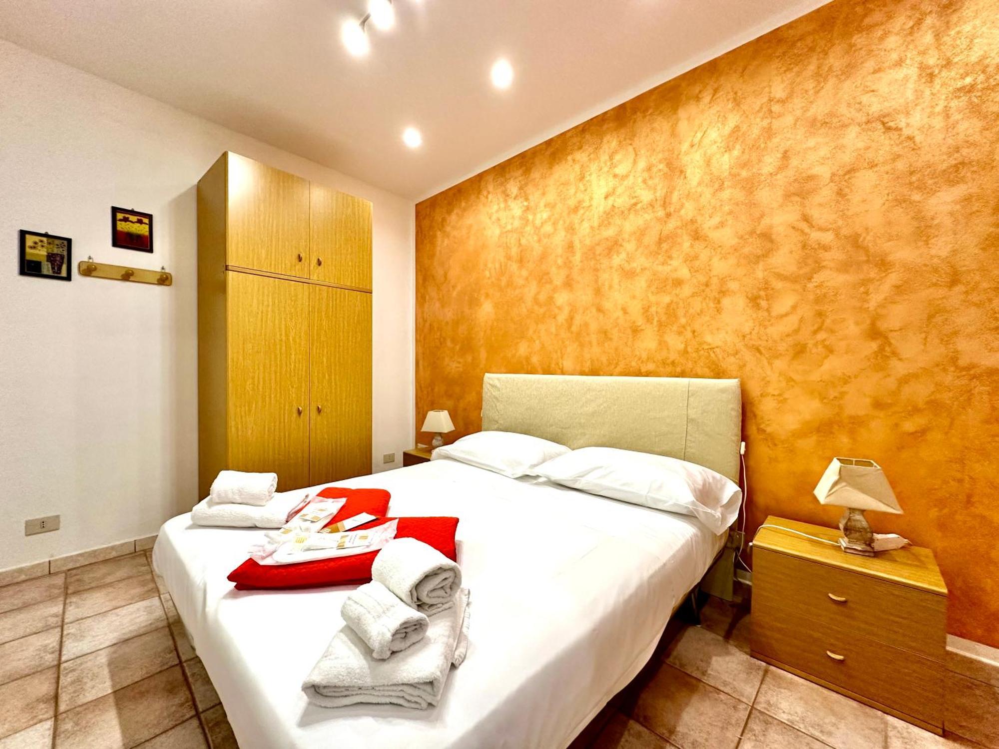 Il Rifugio Del Marinaio By Housilia Apartment Cefalu Bagian luar foto